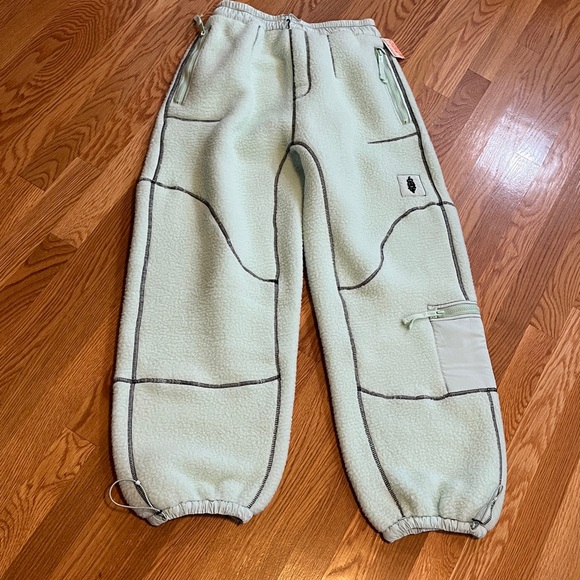 Free People Hit The Slopes Fleece pants Size Small NWT - Picture 6 of 13